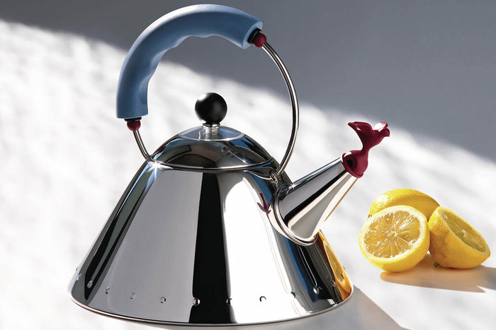 Bouilloire induction Alessi Oisillon en inox 18/10 design par Michael Graves - Bleu ciel