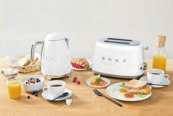 Bouilloire Smeg température réglable années 50 1,7l - Crème