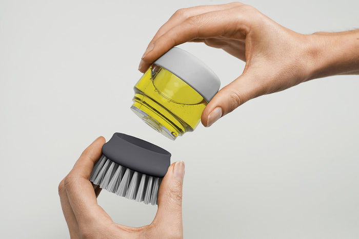 Brosse à vaisselle Joseph Joseph Palm Scrub avec réservoir - Gris