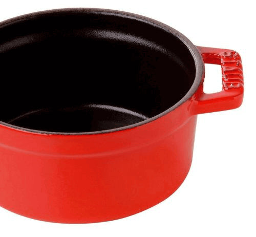 Cocotte ronde en fonte émaillée STAUB cerise