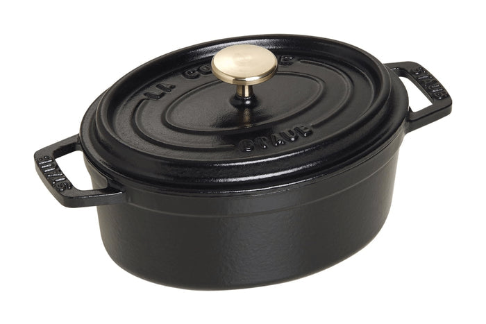Cocotte Staub ovale en fonte émaillée noir mat - 27 cm