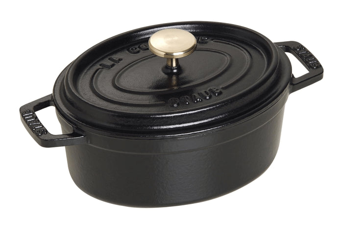 Cocotte Staub ovale en fonte émaillée noir mat - 29 cm