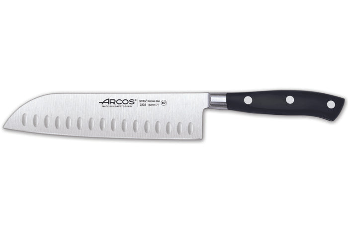 Couteau Santoku Arcos Riviera forgé lame alvéolée 18cm