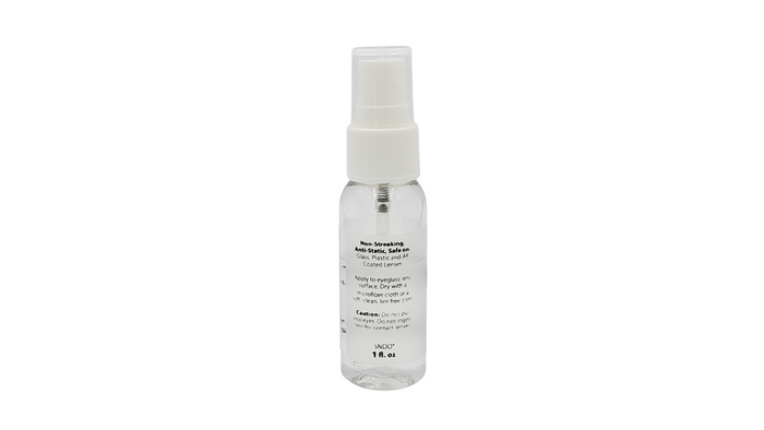 Lens cleaning spray