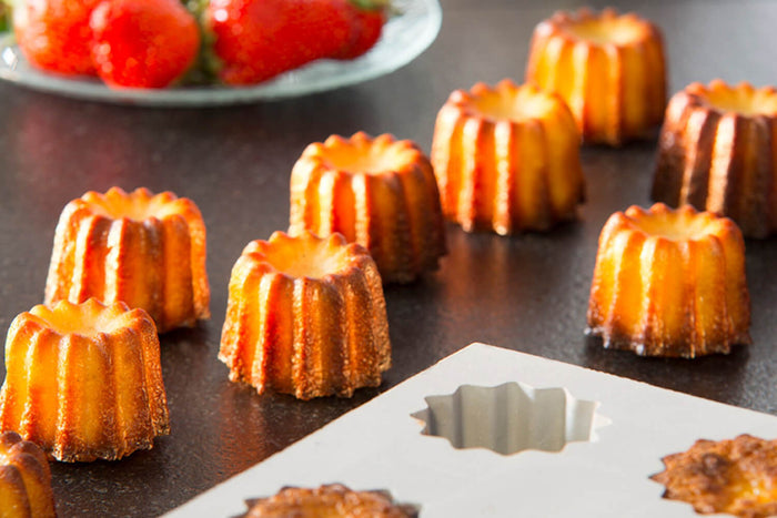Moule à cannelés bordelais en silicone De Buyer Elastomoule 6 ou 8 alvéoles