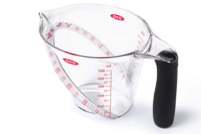 Pichet mesureur OXO avec bec verseur tritan - 500 ml