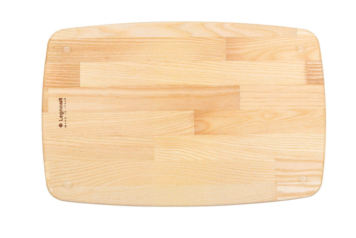 Planche à découper faite main Legnoart Dorsoduro en frêne naturel avec surface inclinée - XXL