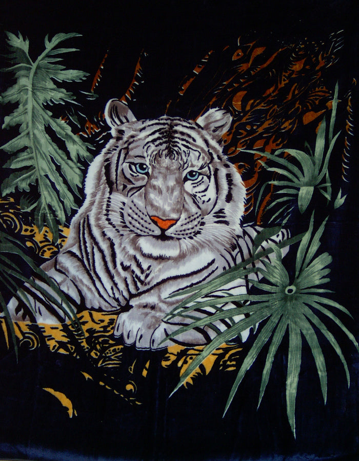 Plush Queen Size Tiger Blanket - Extremely Soft - Machine Washable - White Tiger