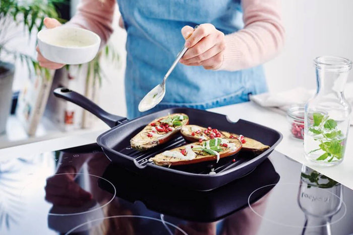Poêle grill antiadhésive Beka Energy 28x28cm en fonte d'aluminium