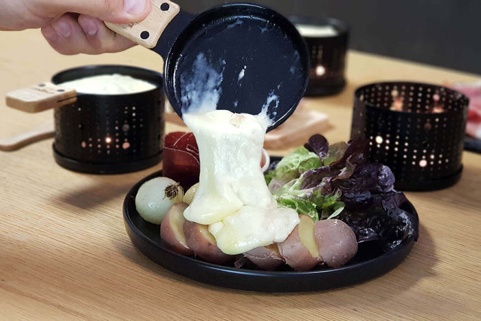 Service à raclette à la bougie Cookut Lumi noir - Services individuels poêlons et spatules - 2 personnes