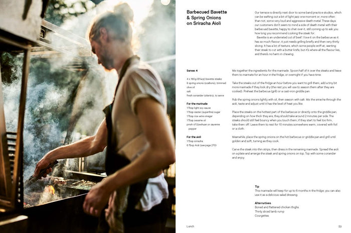 Service: One Day in a Restaurant, Over 150 Recipes to Cook at Home (Anna Hedworth)