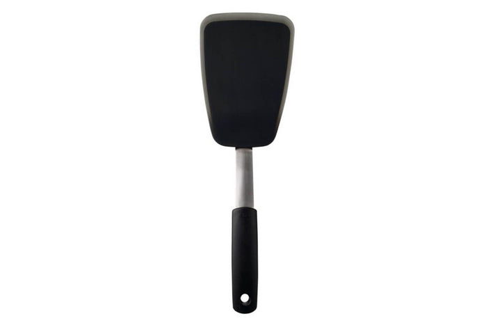 Spatule large flexible OXO en silicone - 10 cm