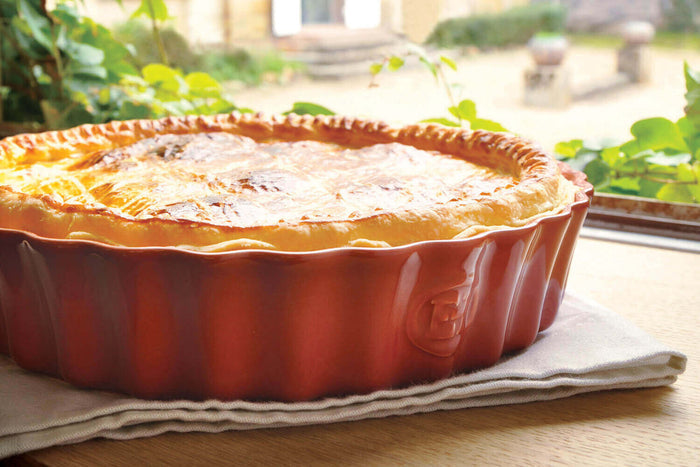 Tourtière haute cannelée Émile Henry 28cm en céramique - Grand cru