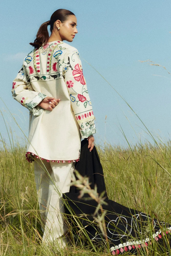 Zara Shahjahan - Coco-D1-A Moonstone